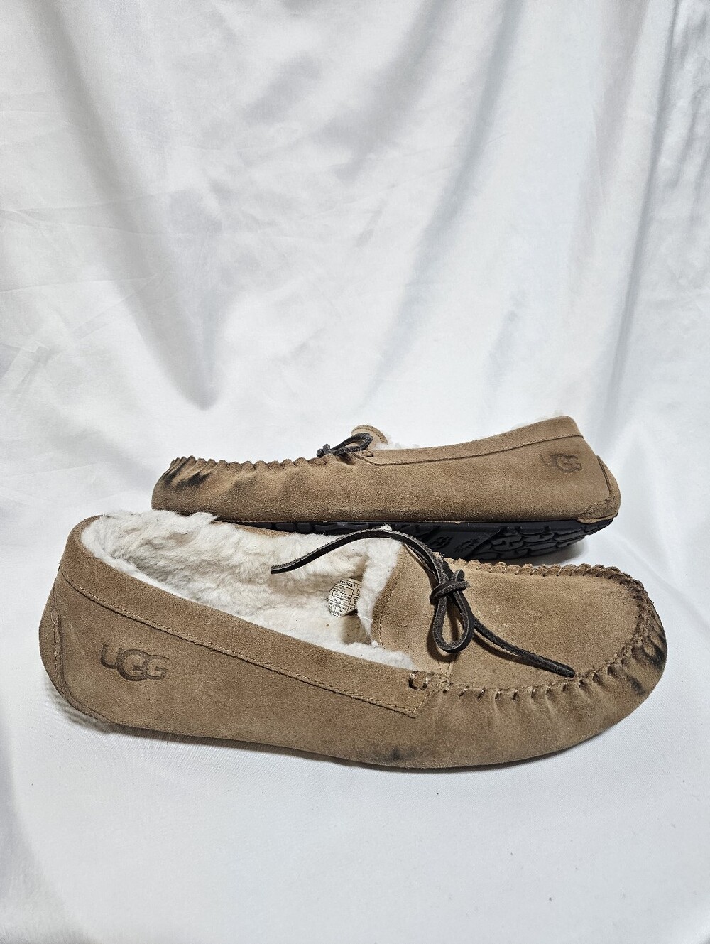 UGG Dakota Moccasin Slippers Men’s Size 13 Chestnut Suede Shearling Loafers